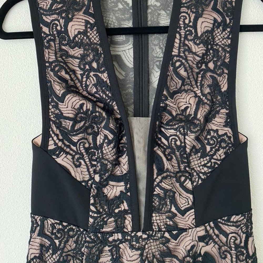 MANNING CARTELL Black and Nude Lace Cocktail Dress